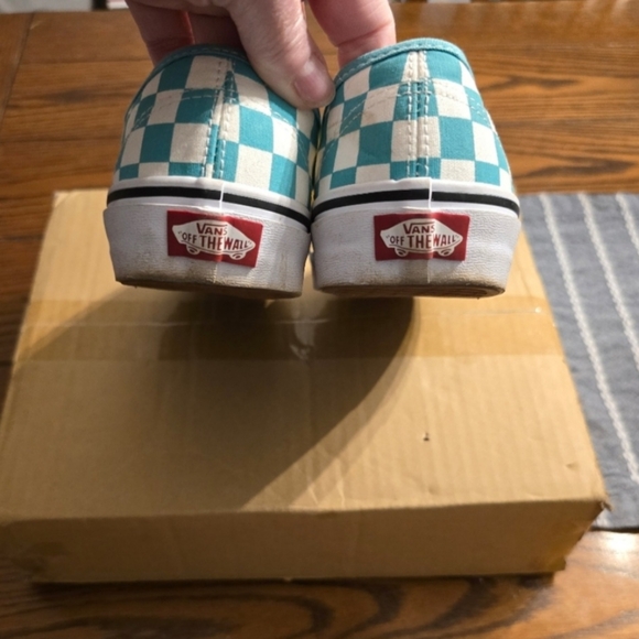 VANS size 8 women's (more like 9); 6.5 mens EUC - Picture 5 of 6